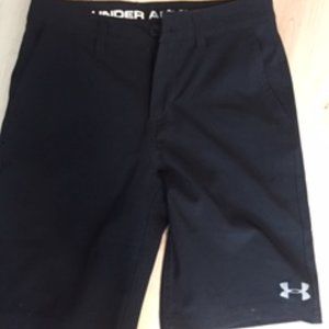 Boys black size 10 Under Armour shorts